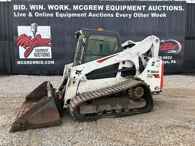2017-bobcat-t770-image-1