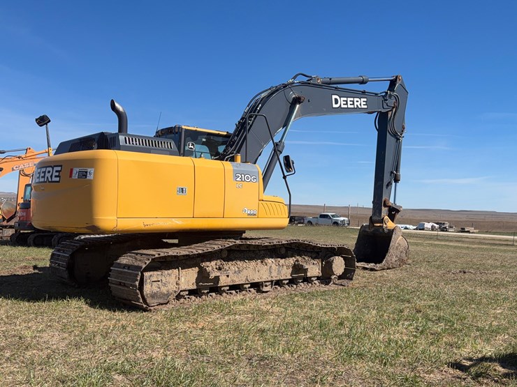 deere-210g-image-5
