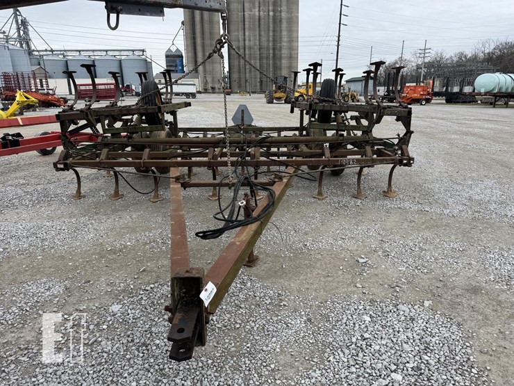 john-deere-1010-image-2