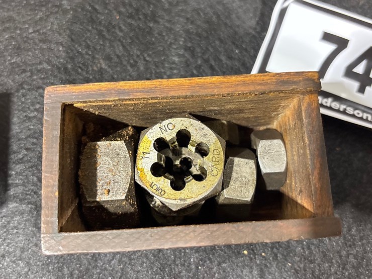 #740-•-various-taps-and-dies-image-1