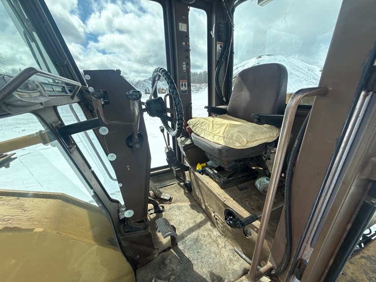 2019-champion-780a-image-44