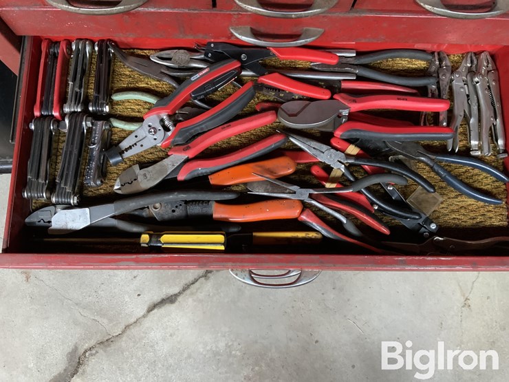 toolboxes-with-tools-image-8