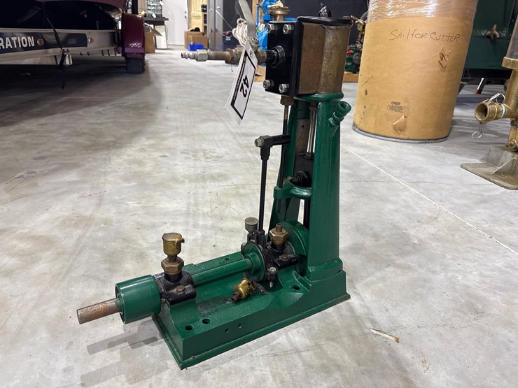 #42-•-antique-simplex-vertical-steam-engine-image-2