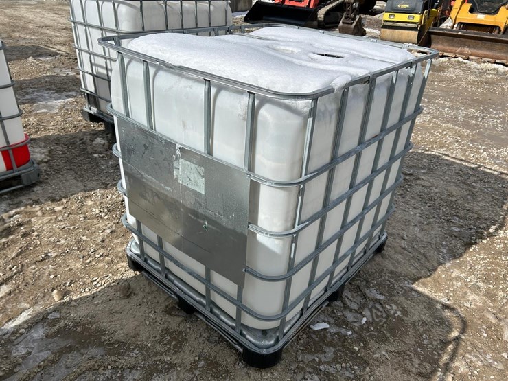 water-tank-tote-image-4