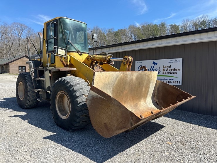 komatsu-wa320-image-2