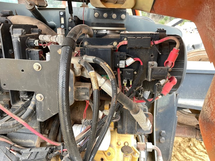 2012-jlg-g6-42a-image-63