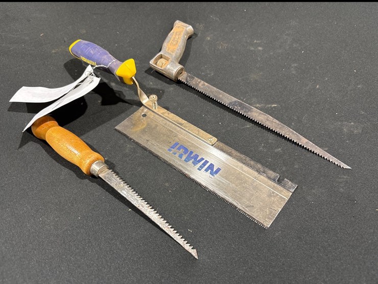 #700-•-lot-of-various-saws-image-3
