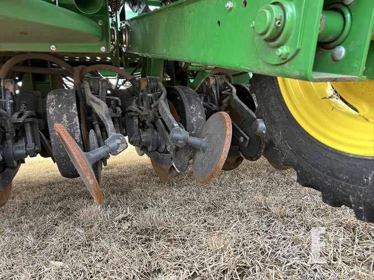 2014-john-deere-1990ccs-image-39