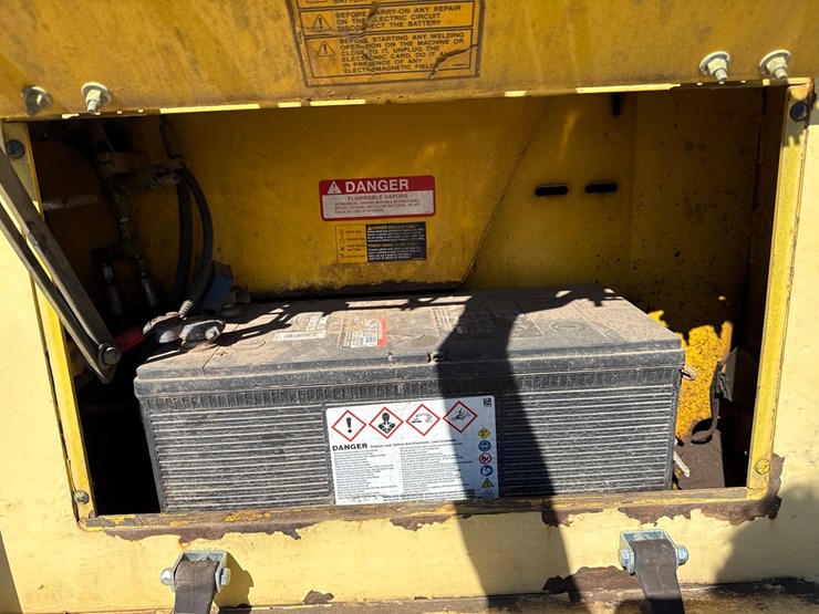 new-holland-dc80-image-30