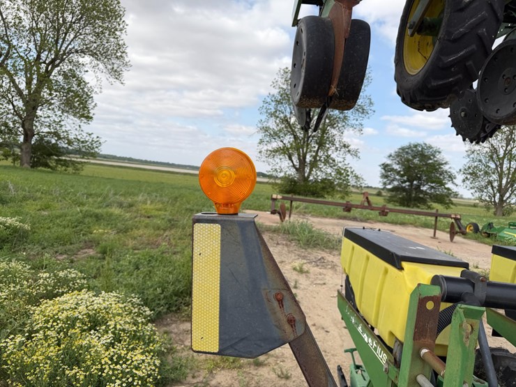 john-deere-1720-image-95