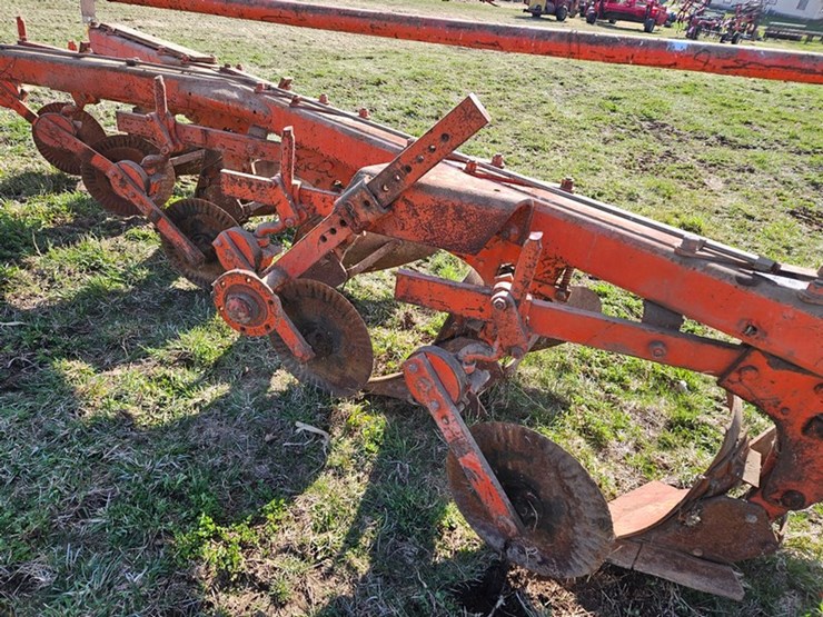 #537-•-5-bottom-plow-image-17