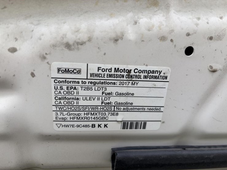 2017-ford-explorer-image-14