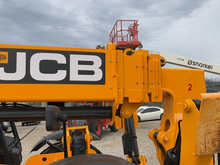 2022-jcb-510-56-image-46