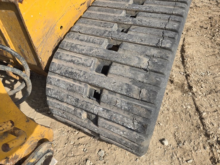 2019-caterpillar-259d3-image-55