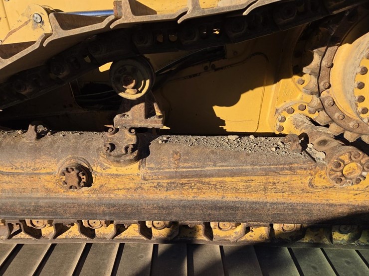 2007-caterpillar-d5n-lgp-image-59