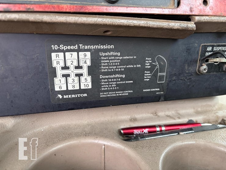 2004-international-9200-image-17