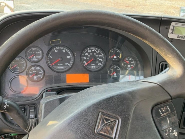 2017-international-prostar-image-29