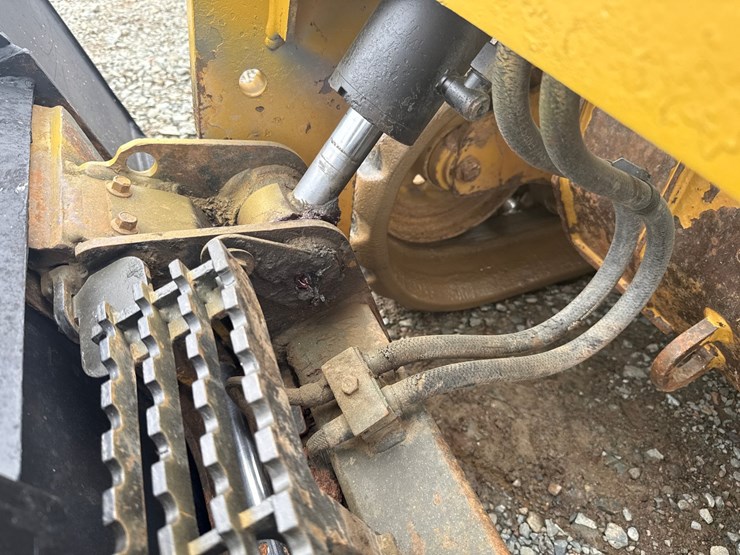 2017-caterpillar-279d-image-14