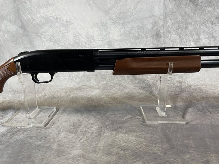#4100-•-mossberg-model-500,-20-ga.-pump-action-shotgun,-sn:-v1513022,-(neenah,-wi)-image-4