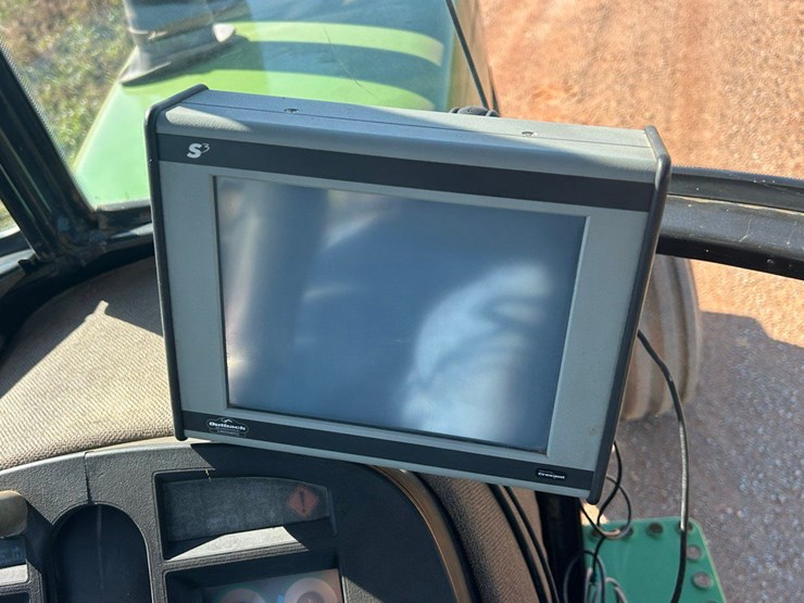 1989-john-deere-4755-image-32