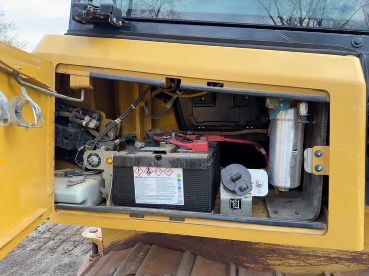 2016-caterpillar-d6k2-xl-image-29