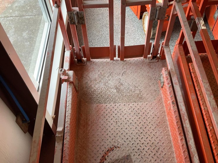 #428-•-2021-snorkel-19'-scissor-lift-image-14