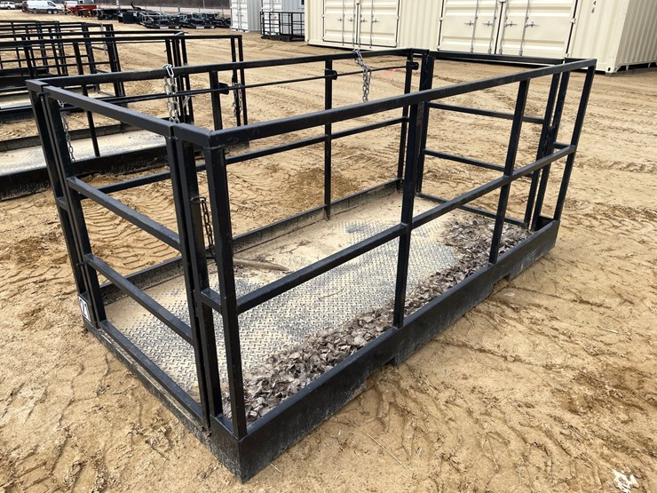 #7532-•-8'-work-platform-with-fork-pockets-image-5