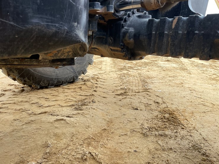 2013-jlg-g6-42a-image-43