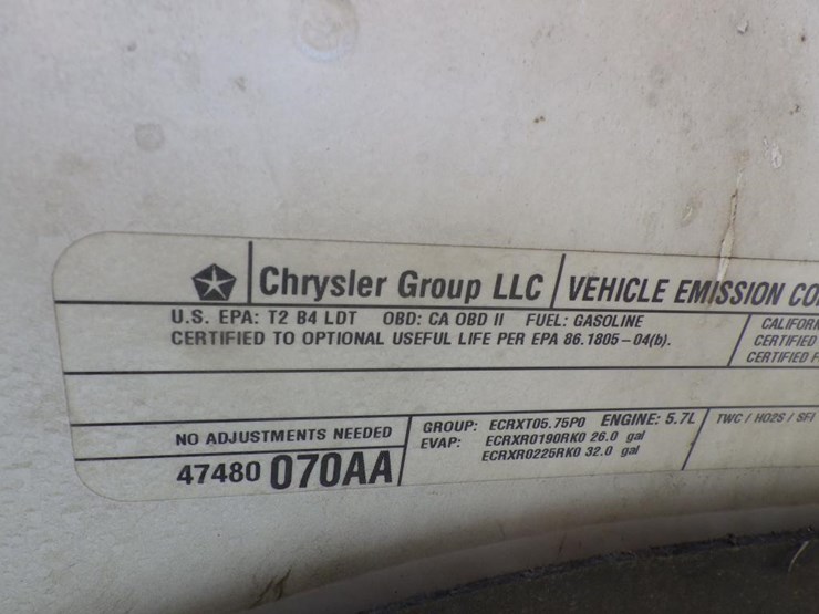 2014-dodge-1500-image-12