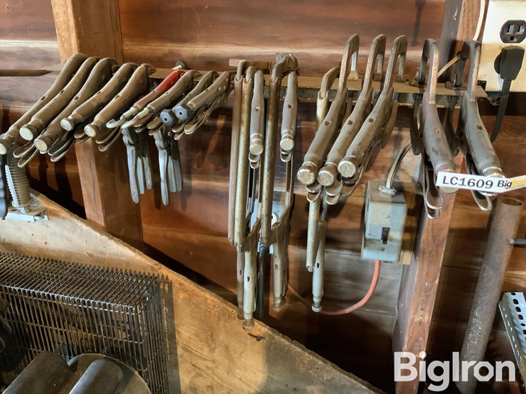 vise-grips-&-clamps-image-1