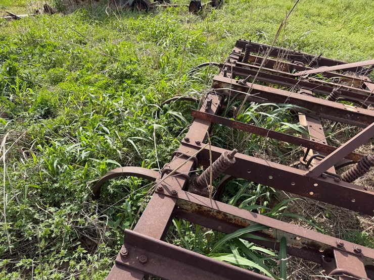 #45299-•-12'-chisel-plow-image-20