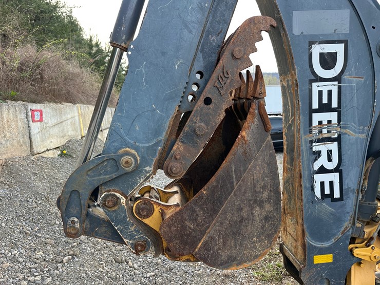 2011-deere-310sj-image-26