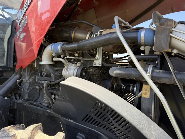 2023-case-ih-380-image-31