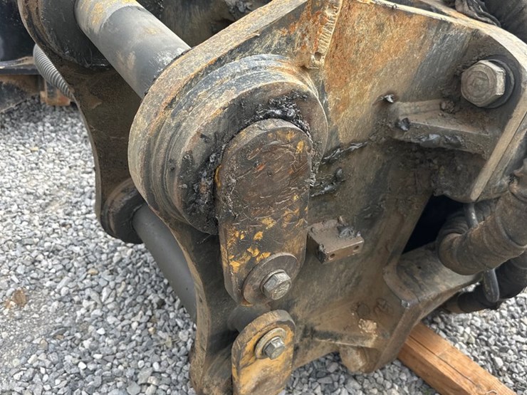 caterpillar-336-image-5