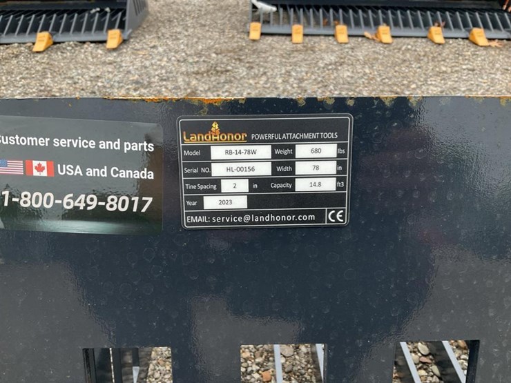 #1374-•-unused-landhonor-78"-skid-steer-rock-bucket-image-5