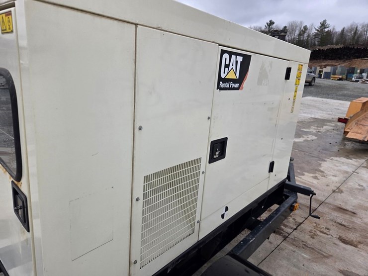 2011-caterpillar-xq20-image-18