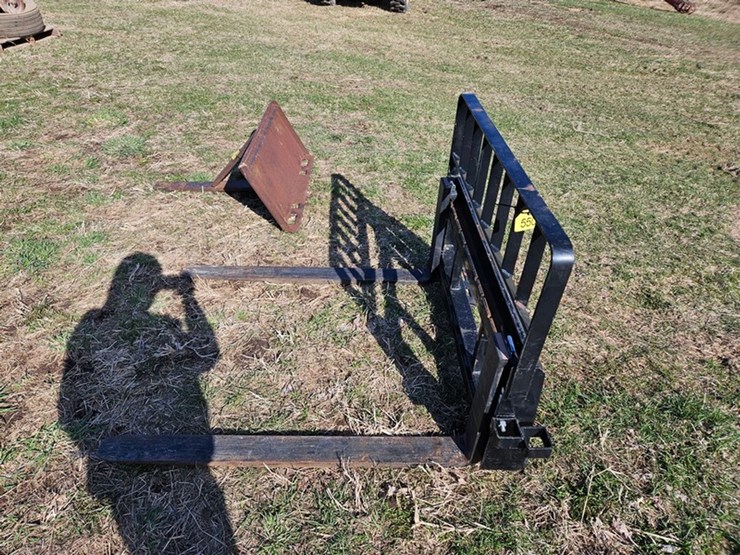 #550-•-walco-48"-pallet-forks-image-2