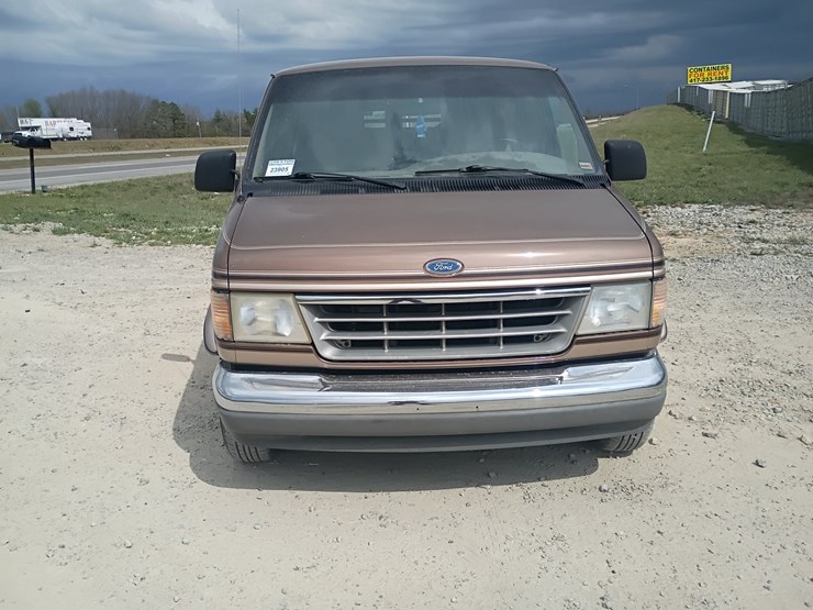 1992-ford-e150-image-15