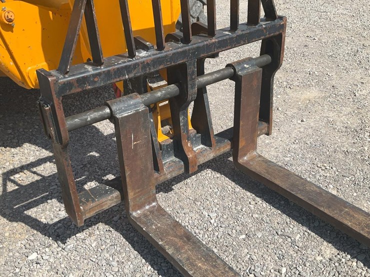 2022-jcb-510-56-image-49