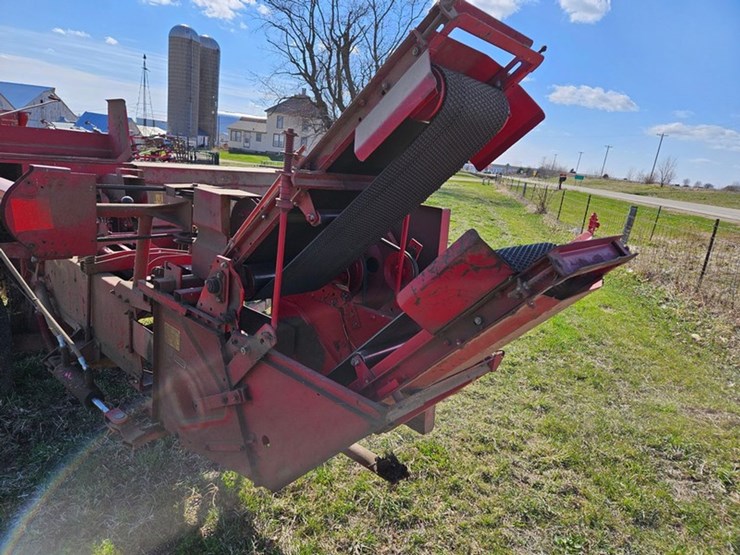 new-holland-315-image-31