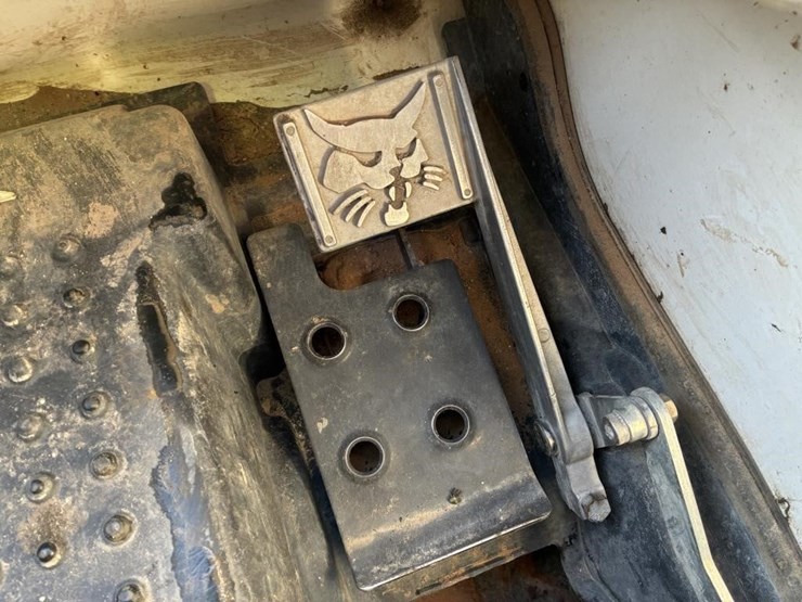 2020-bobcat-s450-image-18