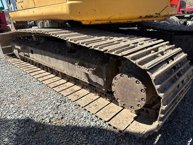 2009-deere-225-lc-image-70