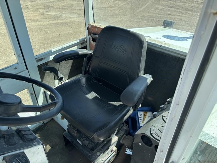 2005-rosco-rb48-image-20