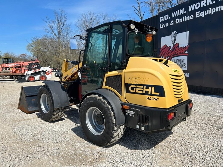 2022-gehl-al750-image-2