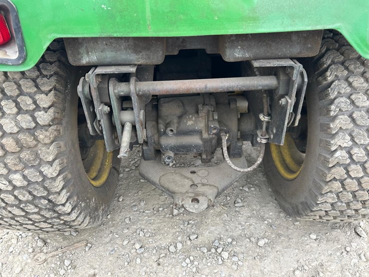 john-deere-318-image-12