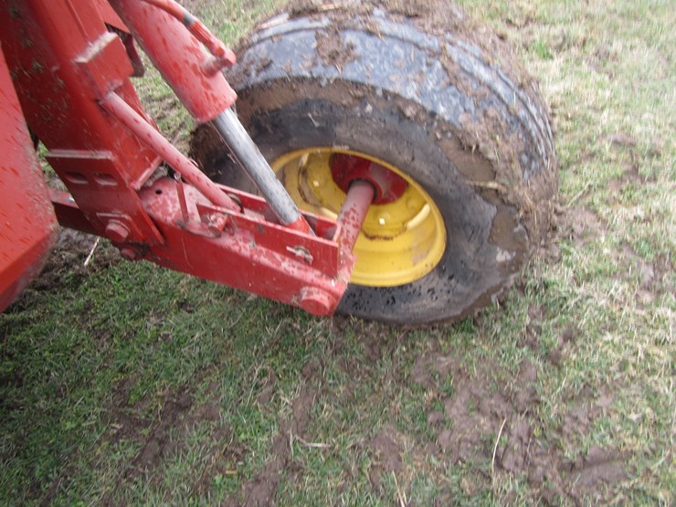 new-holland-1431-image-16