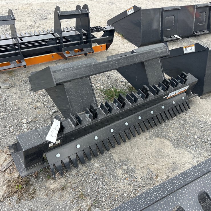 #92 • SIX SHANK SKID STEER RIPPER