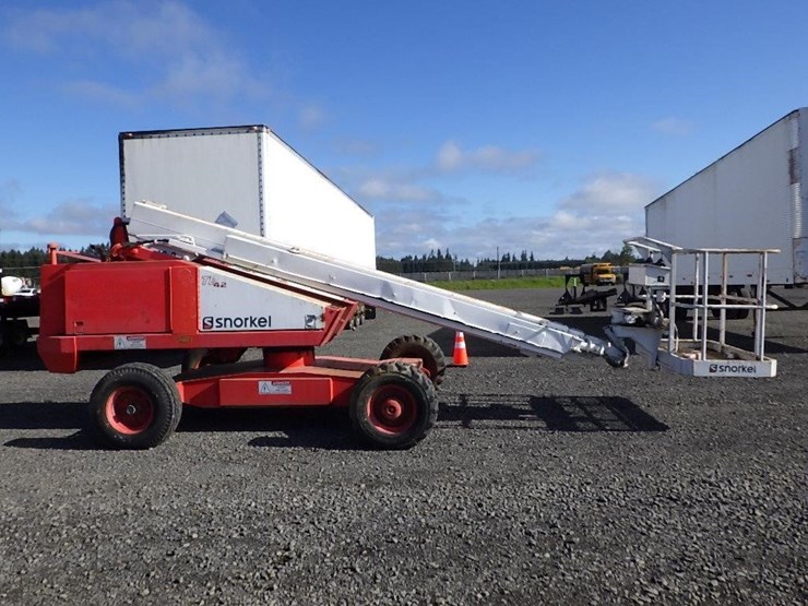 snorkel-a42r-telescopic-boom-lift-image-4