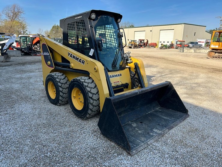 yanmar-s220r-image-6