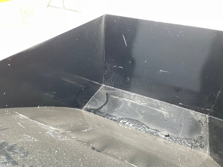 #2007-•-1.5-yard-skid-steer-mount-trash-hopper-image-9